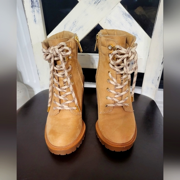 JLo Georga Bootie. Size 6M